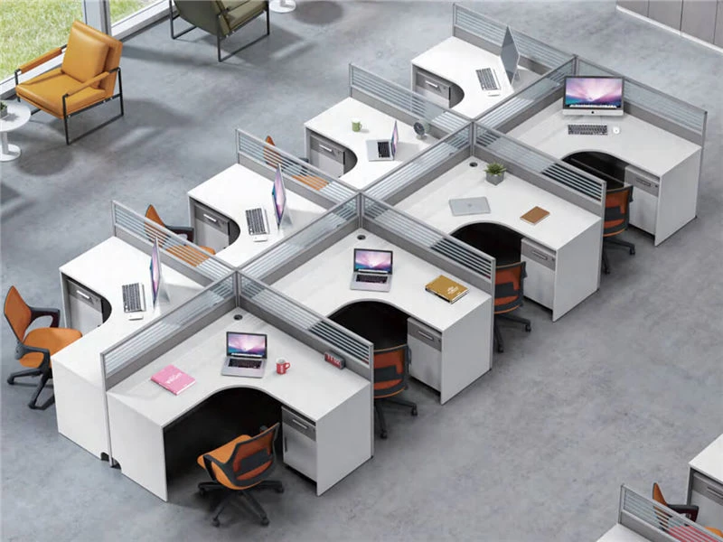 Cub&iacute;culo modular en forma de L con pedestal de almacenamiento integrado y; Particiones
