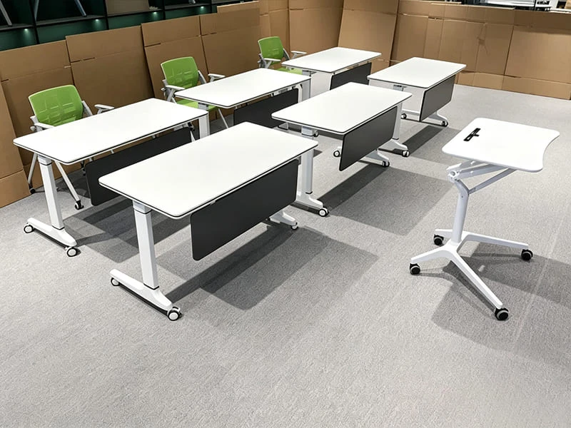 Moderna mesa de entrenamiento abatible con ruedas para salas de reuniones