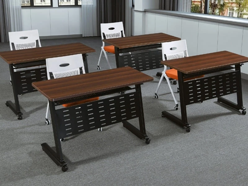 Mesa de entrenamiento anidada abatible comercial con panel modesto