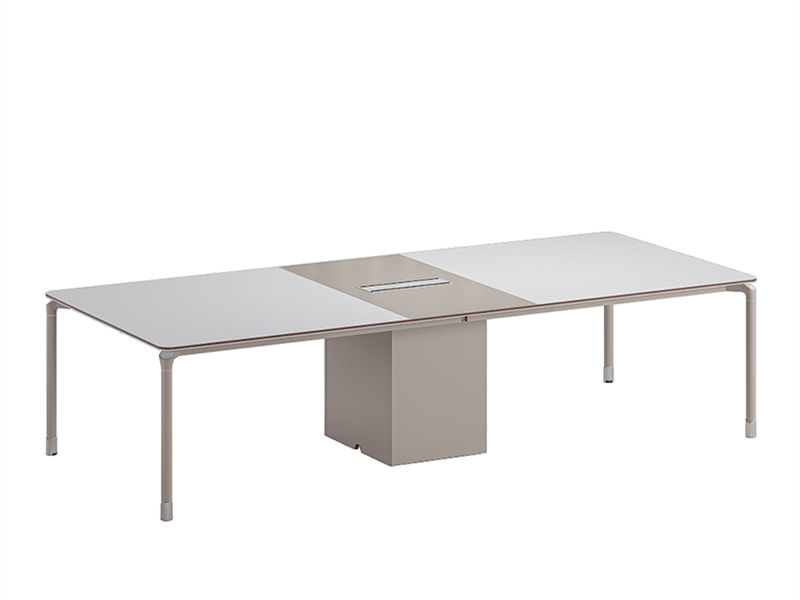 Mesa blanca para sala de conferencias para reuniones y reuniones de oficina Seminarios