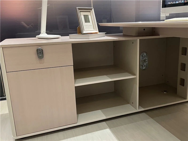 Escritorio ejecutivo minimalista moderno para mujeres l&iacute;deres