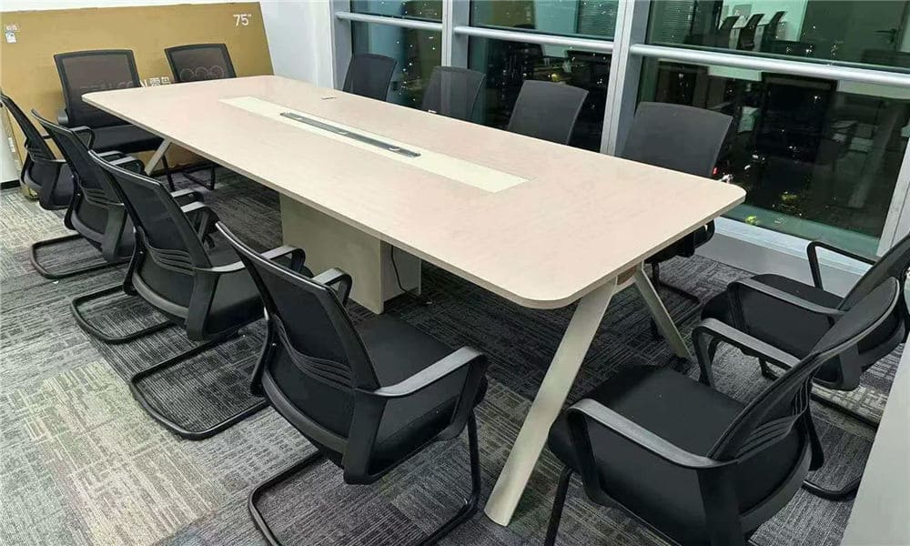 Solución de mobiliario para un edificio de oficinas corporativas en Tailandia 