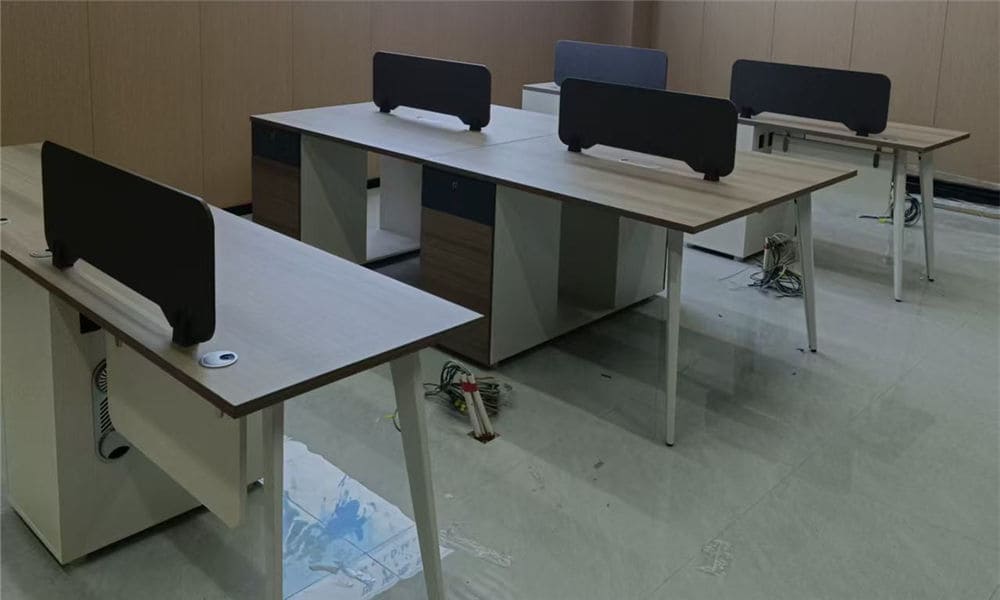 Proyecto de mobiliario de oficina LINRAY para una empresa líder en recursos humanos en Tailandia 